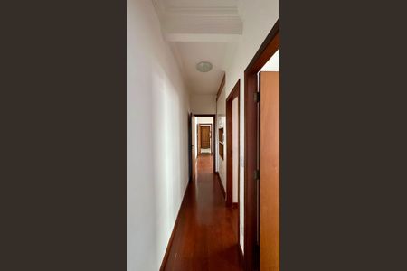 Apartamento para alugar com 80m², 2 quartos e 2 vagas Apartamento para alugar com 80m², 2 quartos e 2 vagasCorredor