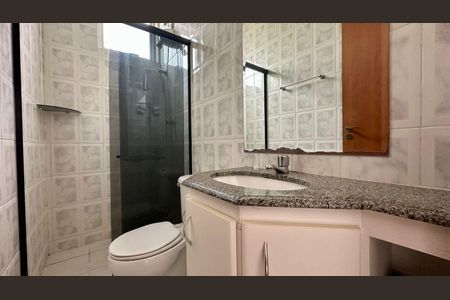 Apartamento para alugar com 80m², 2 quartos e 2 vagas Apartamento para alugar com 80m², 2 quartos e 2 vagasBanheiro