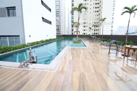 Apartamento para alugar com 33m², 1 quarto e 1 vagaÁrea comum - Piscina