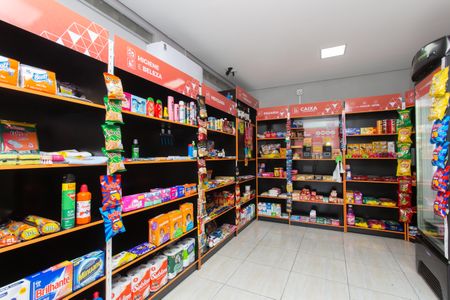 Apartamento à venda com 49m², 2 quartos e 1 vaga Apartamento à venda com 49m², 2 quartos e 1 vagaMini Mercado