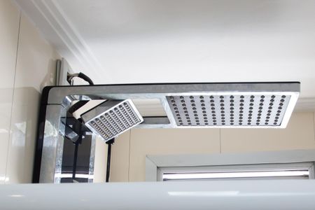 Apartamento à venda com 49m², 2 quartos e 1 vaga Apartamento à venda com 49m², 2 quartos e 1 vagaBanheiro - Chuveiro