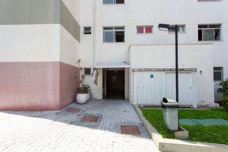 Apartamento à venda com 49m², 2 quartos e 1 vaga Apartamento à venda com 49m², 2 quartos e 1 vagaÁrea comum - Entrada