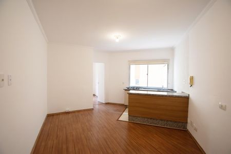 sala studio de kitnet/studio para alugar com 1 quarto, 38m² em Pinheiros, São Paulo