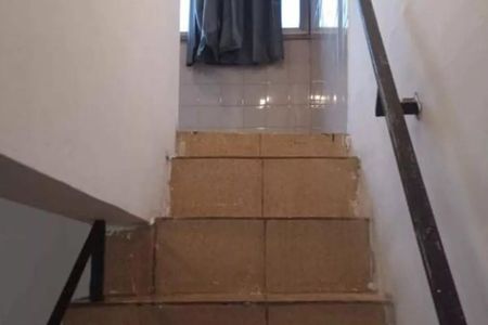 Casa para alugar com 101m², 1 quarto e sem vagaEscadas