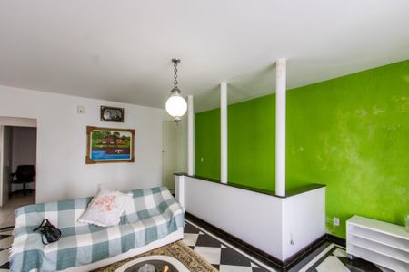 Casa à venda com 850m², 3 quartos e 6 vagasSala