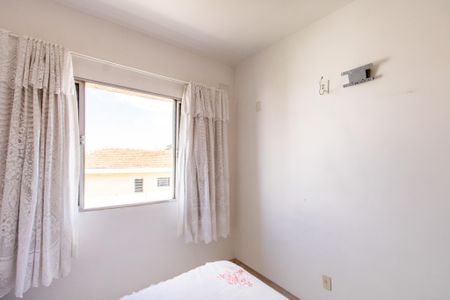 Casa à venda com 850m², 3 quartos e 6 vagasQuarto 2