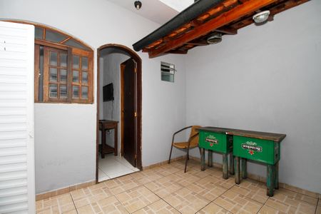Casa à venda com 160m², 3 quartos e 1 vaga Casa à venda com 160m², 3 quartos e 1 vagaQuintal