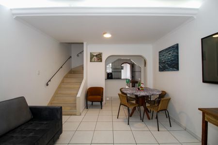 Casa à venda com 160m², 3 quartos e 1 vaga