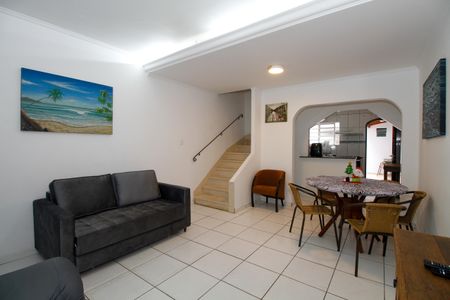 Casa à venda com 160m², 3 quartos e 1 vaga