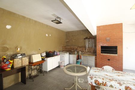 Apartamento à venda com 300m², 4 quartos e 2 vagasChurrasqueira