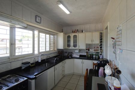 Apartamento à venda com 300m², 4 quartos e 2 vagasCozinha
