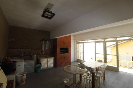 Apartamento à venda com 300m², 4 quartos e 2 vagasChurrasqueira