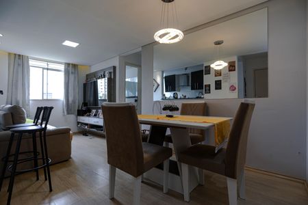 Sala de apartamento para alugar com 2 quartos, 48m² em Vila Mogilar, Mogi das Cruzes