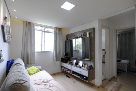 Sala de apartamento para alugar com 2 quartos, 48m² em Vila Mogilar, Mogi das Cruzes