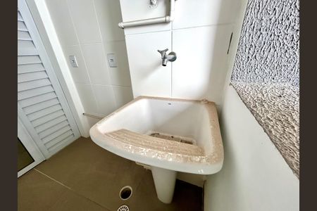 Apartamento à venda com 56m², 2 quartos e 1 vagaÁrea de Serviço