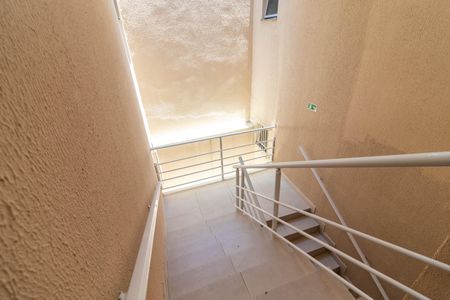 Apartamento para alugar com 32m², 1 quarto e sem vagaEscada