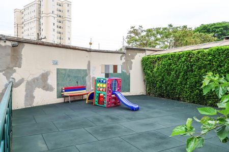 Apartamento para alugar com 50m², 2 quartos e 1 vaga Apartamento para alugar com 50m², 2 quartos e 1 vagaÁrea comum - Playground