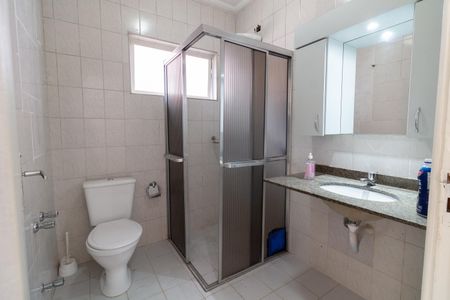 Casa de condomínio à venda com 173m², 3 quartos e 2 vagas Casa de condomínio à venda com 173m², 3 quartos e 2 vagasBanheiro da Suíte