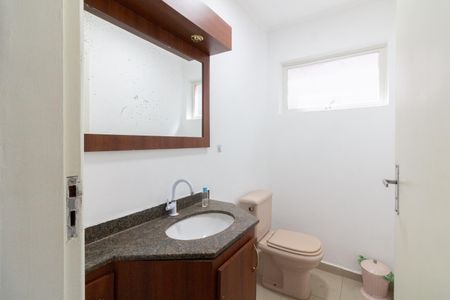 Casa de condomínio à venda com 173m², 3 quartos e 2 vagas Casa de condomínio à venda com 173m², 3 quartos e 2 vagasLavabo