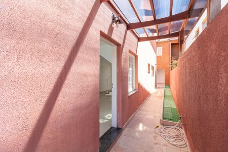 Casa de condomínio à venda com 173m², 3 quartos e 2 vagas Casa de condomínio à venda com 173m², 3 quartos e 2 vagasCorredor