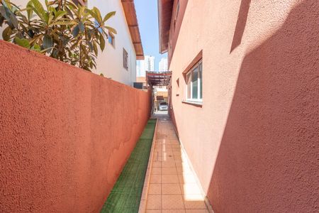 Casa de condomínio à venda com 173m², 3 quartos e 2 vagas Casa de condomínio à venda com 173m², 3 quartos e 2 vagasCorredor