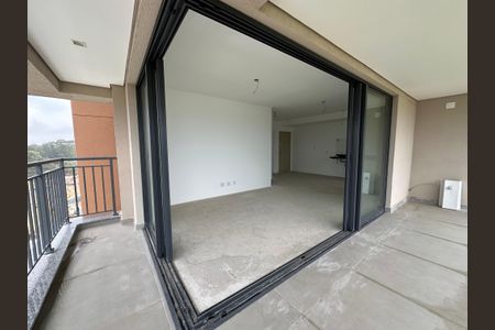 Apartamento à venda com 120m², 3 quartos e 2 vagas Apartamento à venda com 120m², 3 quartos e 2 vagasVaranda
