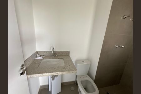 Apartamento à venda com 120m², 3 quartos e 2 vagas Apartamento à venda com 120m², 3 quartos e 2 vagasBanheiro da Suíte 2