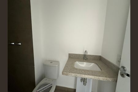 Apartamento à venda com 120m², 3 quartos e 2 vagas Apartamento à venda com 120m², 3 quartos e 2 vagasBanheiro da Suíte 1