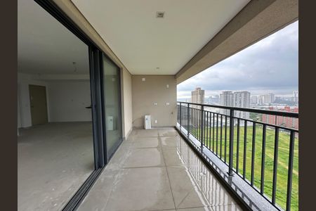 Apartamento à venda com 120m², 3 quartos e 2 vagas Apartamento à venda com 120m², 3 quartos e 2 vagasVaranda
