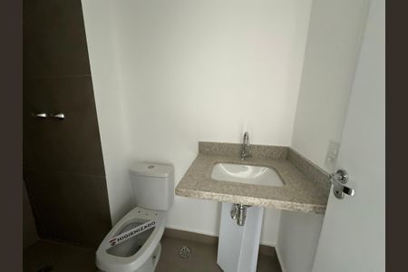 Apartamento à venda com 120m², 3 quartos e 2 vagas Apartamento à venda com 120m², 3 quartos e 2 vagasBanheiro da Suíte 1