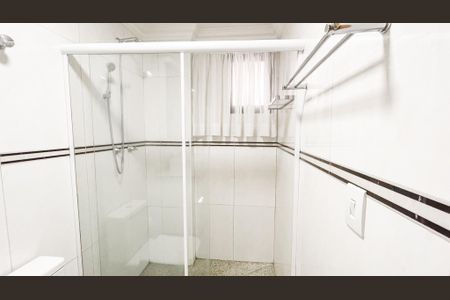 Apartamento à venda com 120m², 3 quartos e 3 vagas Apartamento à venda com 120m², 3 quartos e 3 vagasBanheiro da Suíte