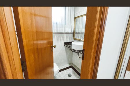 Apartamento à venda com 120m², 3 quartos e 3 vagas Apartamento à venda com 120m², 3 quartos e 3 vagasLavabo
