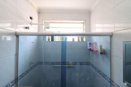 Casa à venda com 96m², 2 quartos e 2 vagasBanheiro