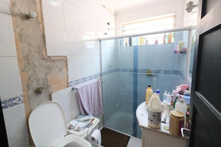 Casa à venda com 96m², 2 quartos e 2 vagasBanheiro