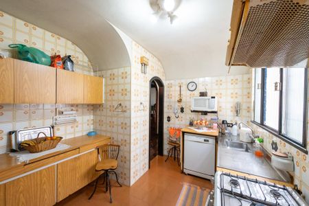 Casa à venda com 372m², 3 quartos e 6 vagas Casa à venda com 372m², 3 quartos e 6 vagasCozinha