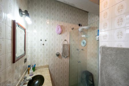 Casa à venda com 372m², 3 quartos e 6 vagas Casa à venda com 372m², 3 quartos e 6 vagasBanheiro da Suíte 2