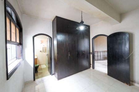 Casa à venda com 372m², 3 quartos e 6 vagas Casa à venda com 372m², 3 quartos e 6 vagasSuíte 2