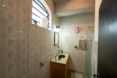 Casa à venda com 372m², 3 quartos e 6 vagas Casa à venda com 372m², 3 quartos e 6 vagasBanheiro da Suíte 2