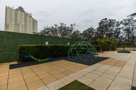 Apartamento à venda com 212m², 4 quartos e 2 vagasÁrea comum - Playground
