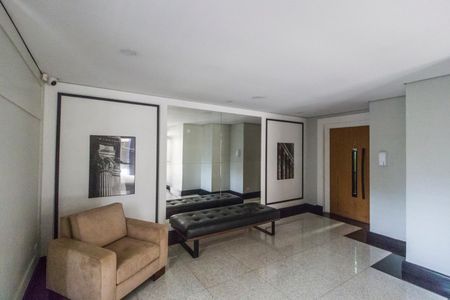 Apartamento à venda com 212m², 4 quartos e 2 vagasHall de entrada