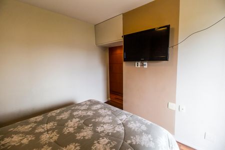 Apartamento à venda com 212m², 4 quartos e 2 vagas Apartamento à venda com 212m², 4 quartos e 2 vagasSuíte