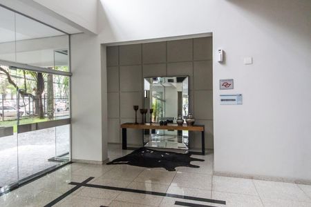 Apartamento à venda com 212m², 4 quartos e 2 vagasHall de entrada