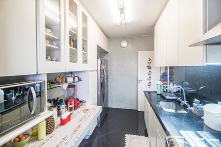 Apartamento à venda com 212m², 4 quartos e 2 vagas Apartamento à venda com 212m², 4 quartos e 2 vagasCozinha