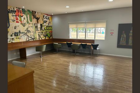 Casa de condomínio à venda com 115m², 3 quartos e 2 vagasSala de estudos