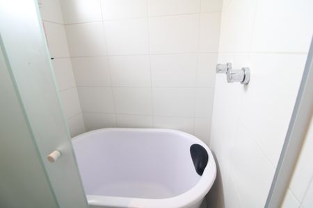 Casa de condomínio à venda com 115m², 3 quartos e 2 vagasBanheiro da suíte