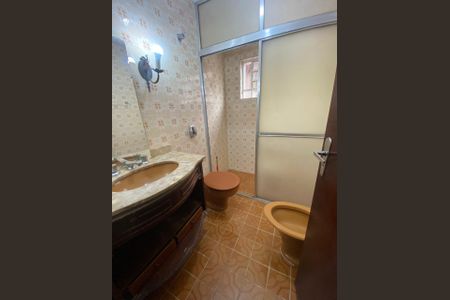 Casa à venda com 115m², 5 quartos e 1 vagaBanheiro da Suíte 2