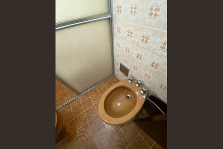 Casa à venda com 115m², 5 quartos e 1 vagaBanheiro da Suíte 2