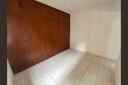 Casa à venda com 115m², 5 quartos e 1 vagaSuíte 2
