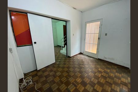 Casa à venda com 115m², 5 quartos e 1 vagaSala 2