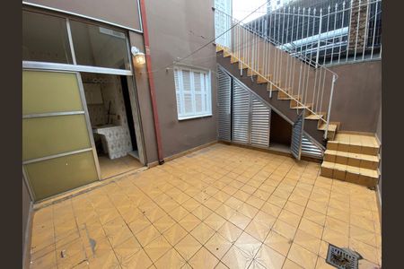 Casa à venda com 115m², 5 quartos e 1 vagaQuintal